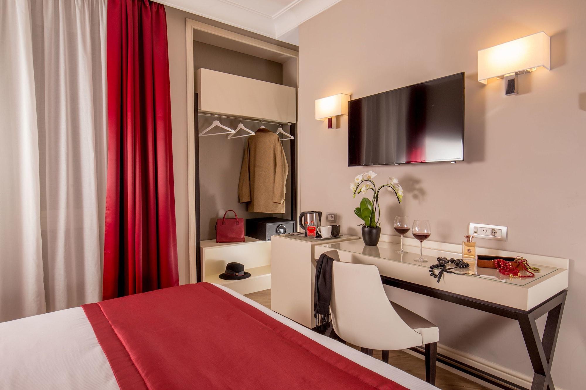 Ludovisi Palace Hotel Rome Exterior photo