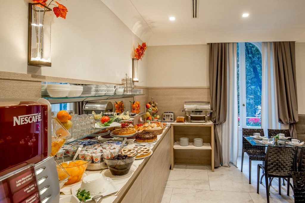 Ludovisi Palace Hotel Rome Exterior photo